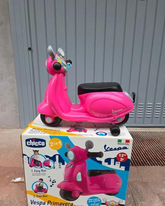 vespa chicco rosa