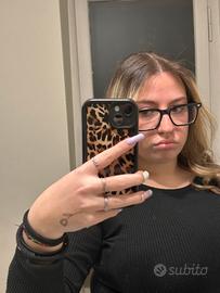 Babysitter-cassiera-cameriera-aiuto compiti