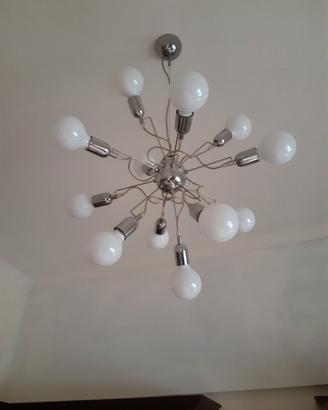 Lampadario in acciaio a 12 luci