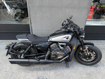 Qj Motor SRV 600 custom