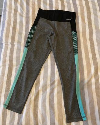 Leggings sportivi grigi, neri e verde acqua