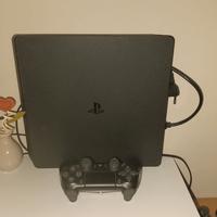 PS4 console 