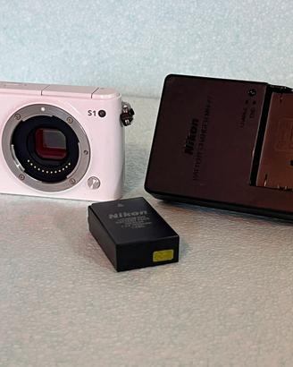 Nikon S1 corpo macchina