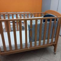 Lettino bimbo con materasso lenzuola e paracolpi