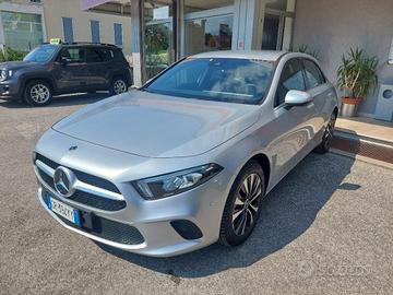 MERCEDES-BENZ A 250 e hybrid EQ Business Plug In