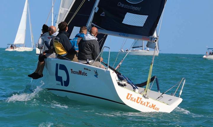 BARCA A VELA Platu 25