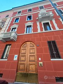 Bilocale zona Bocconi