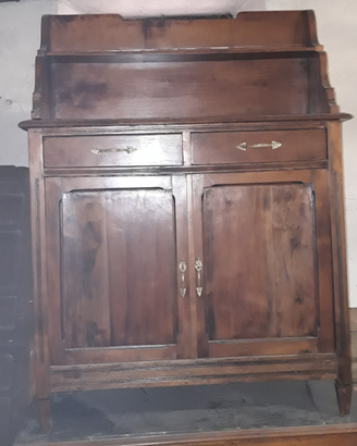 Mobile antico restaurato