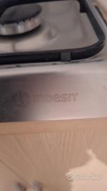 Piano Cottura Indesit 5 Fuochi in Acciaio Inox 