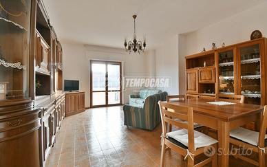 3 CAMERE CON ASCENSORE - CASTORANO