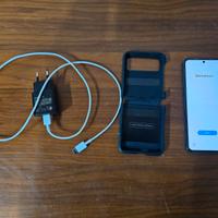 Samsung Z Flip 4 256GB + Spigen Cover e alimentato
