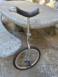 MONOCICLO MAI USATO
