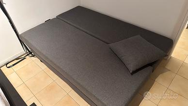 Divano letto matrimoniale