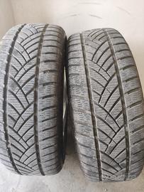 2 gomme termiche 195/60/15 H