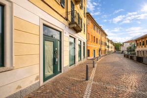 MULTILOCALE A ALZATE BRIANZA