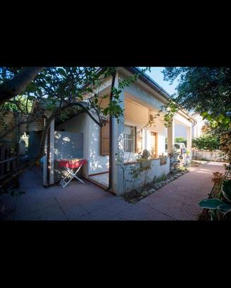 100 metri dal mare casa indipendente