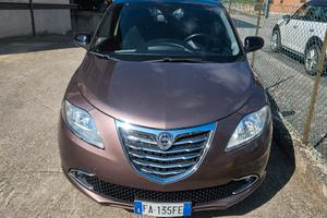 LANCIA
Ypsilon 3a serie