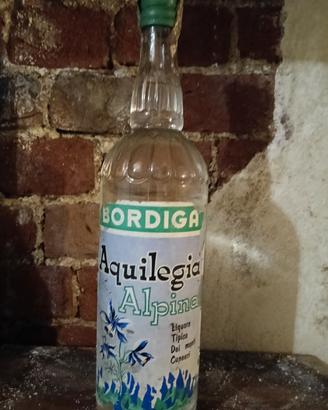 bottiglia collezione Aquilegia