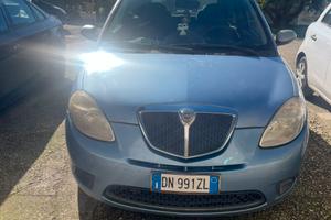 Lancia y