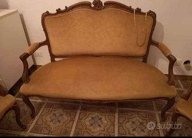 divanetti antichi stile Luigi xv