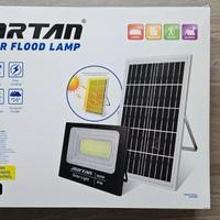 Faro LED 600W pannello solare 5000 lumen portatile