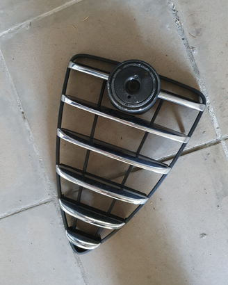 Griglia scudo alfa romeo Mito