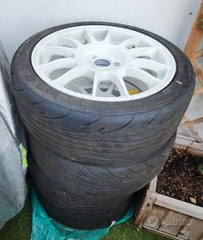 Gomme semislick AR1+ cerchi 16 4x108