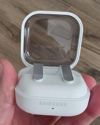 SAMSUNG GALAXY BUDS 4