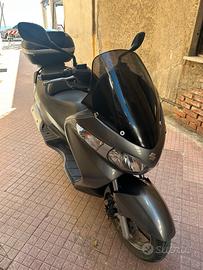 Suzuki burgman 200 2008