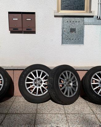 4 cerchi in lega golf 4 + 2nexen 195/65 R15 91V