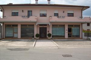 Negozi commerciali