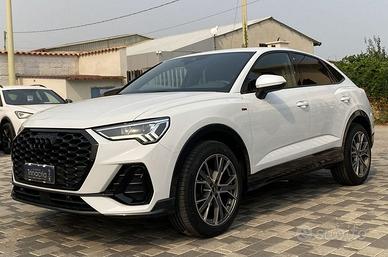 Audi Q3 SPB S Line interno ed esterno 2.0 TDI...