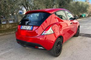 Lancia Ypsilon Hybrid Silver 1.0 70 cv anno 2021