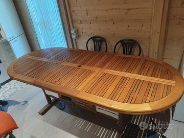 Tavolo in legno allungabile