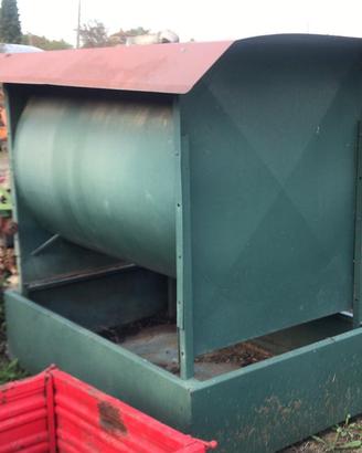 Cisterna per gasolio con pompa