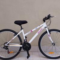 Bicicletta 26" Mountain-bike rockrider 