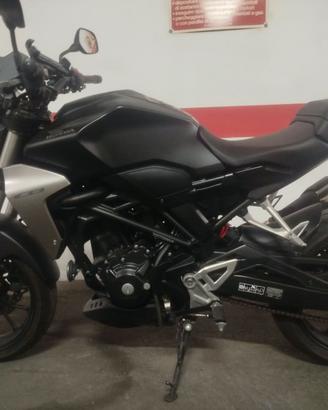 Honda CB 300 R