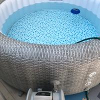 Piscina idromassaggio