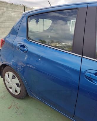 Porta posteriore dx TOYOTA YARIS del 2016