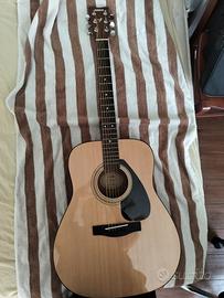 chitarra acustica Yamaha F310