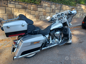 Harley Davidson Electra Glide Ultra Classic100th