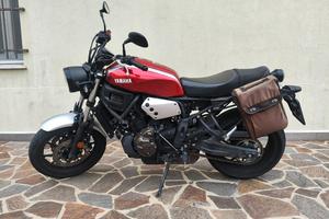YAMAHA XSR 700