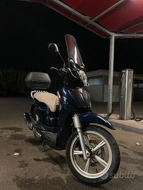 Scarabeo 125 ie