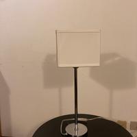 Lampada da tavolo/comodino Tarogo