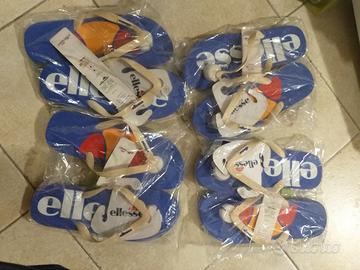 4 paia ciabatte 1 paio scarpe 1 borsa da calcio