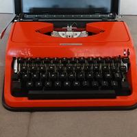 macchina da scrivere 
