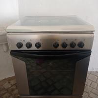 cucina elettrica indesit