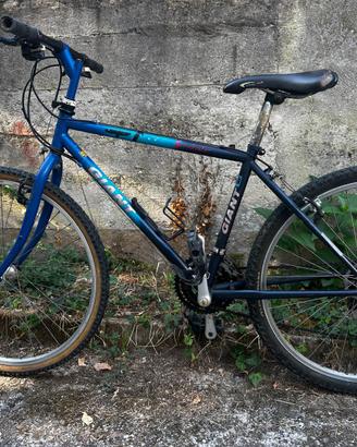 Mountain Bike Vintage GIANT Stonebreaker - 26"