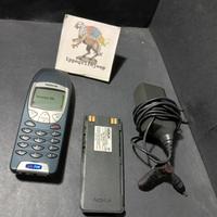 Telefono Nokia 6210 con 2 batterie caricabatterie