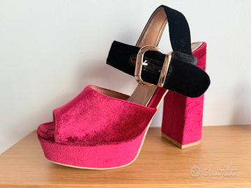 Sandali con plateau nuovi in velluto 37